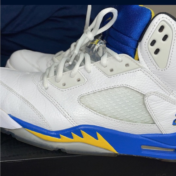 Nike air jordan laney 5’s - Picture 2 of 5